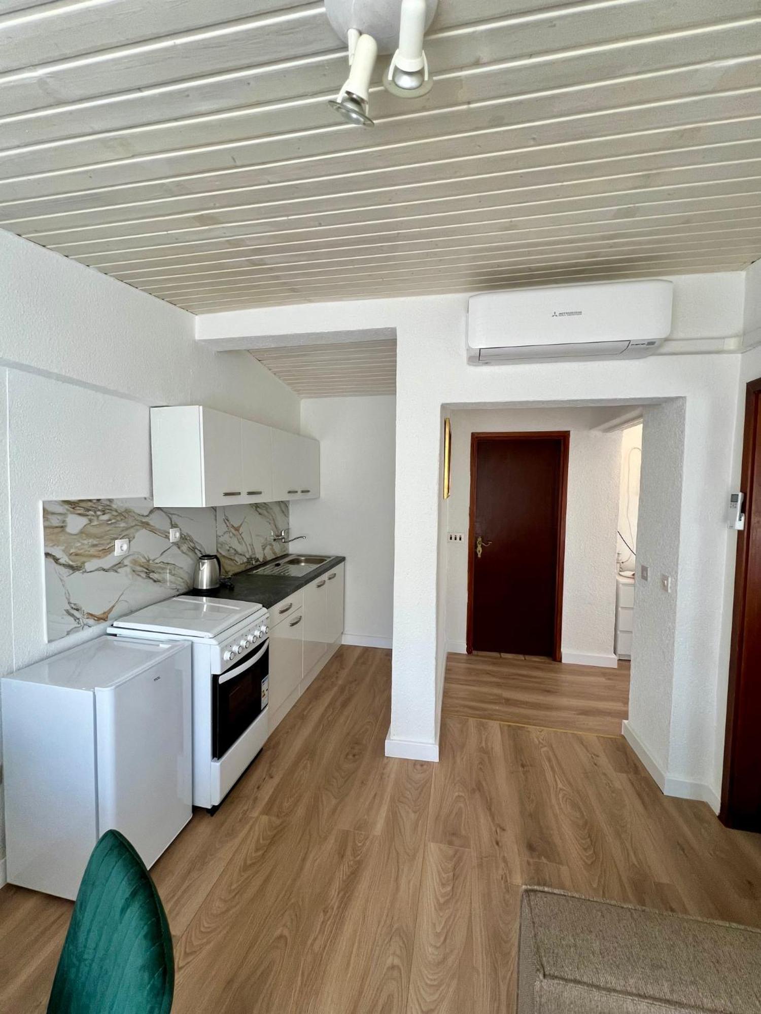 Apartment Jole Ražanj Kültér fotó