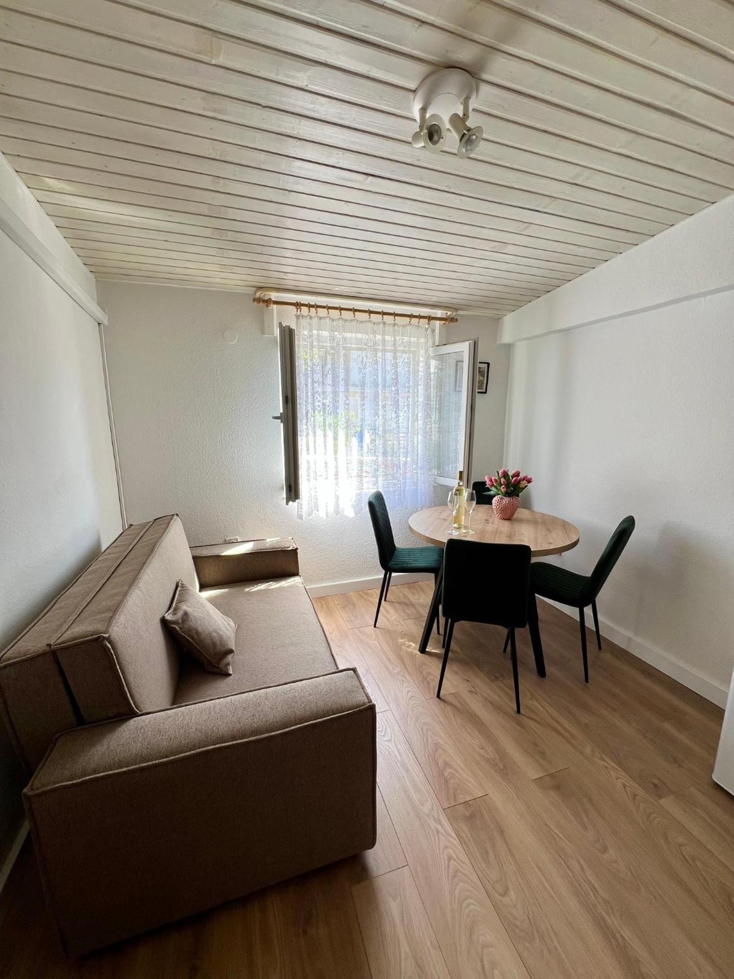 Apartment Jole Ražanj Kültér fotó